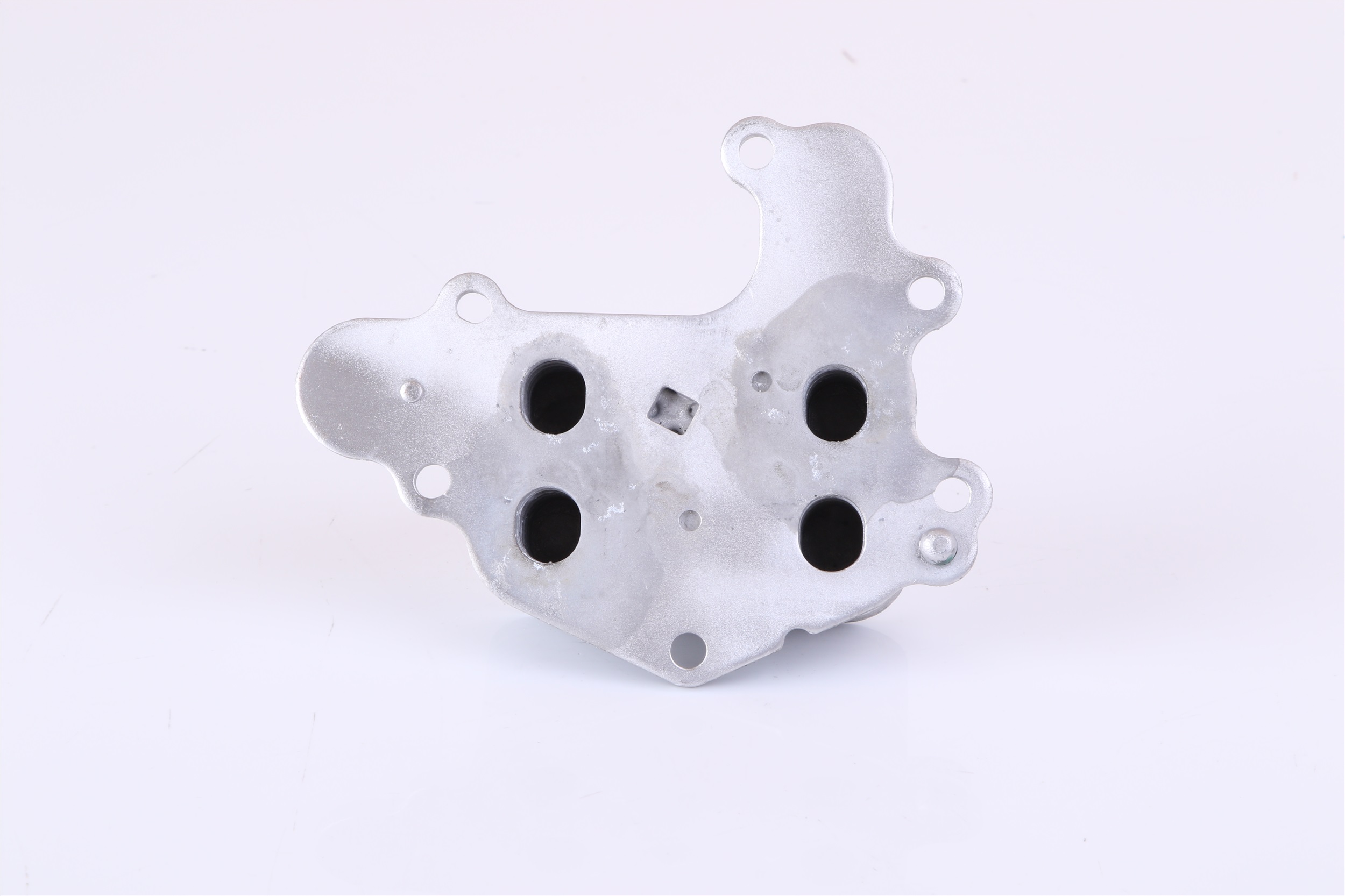 NISSENS 90968 Chłodnica oleju silnikowego VAUXHALL Grandland X (A18)