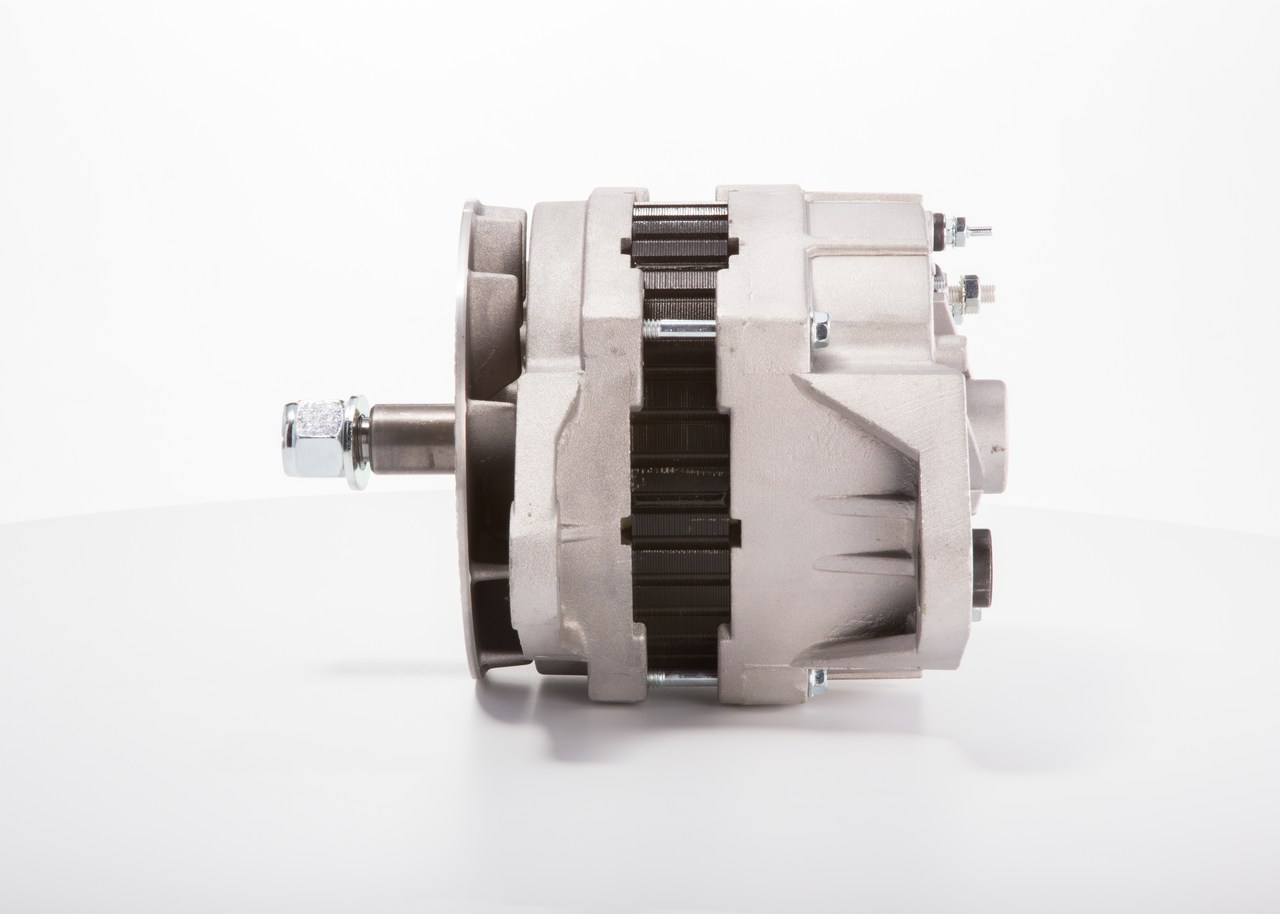 BOSCH F 042 300 003 dynamo / alternator 3 935 528