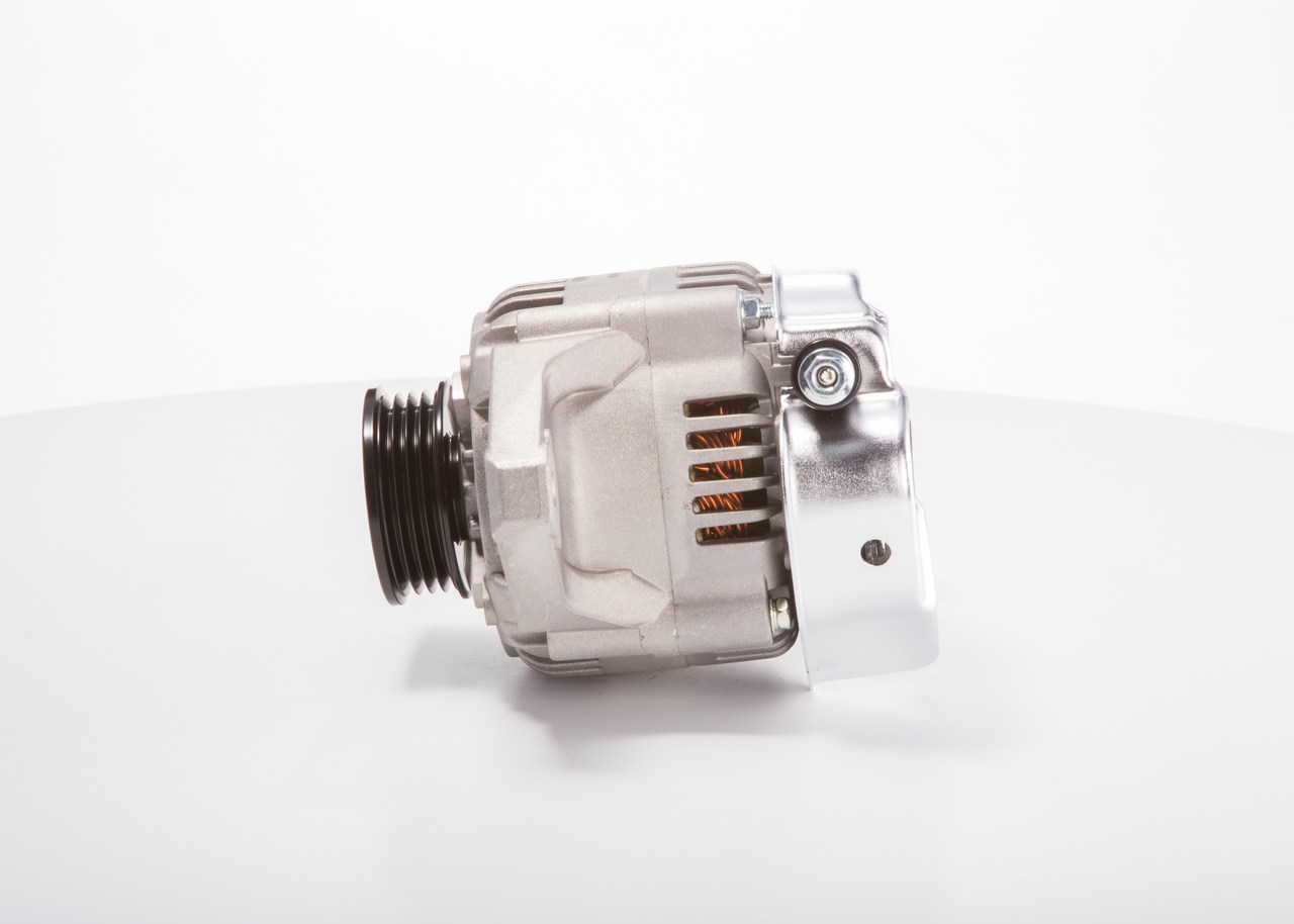 BOSCH F 042 302 014 Lichtmaschine Suzuki Swift 2 1.0 53 PS Benzin 1996