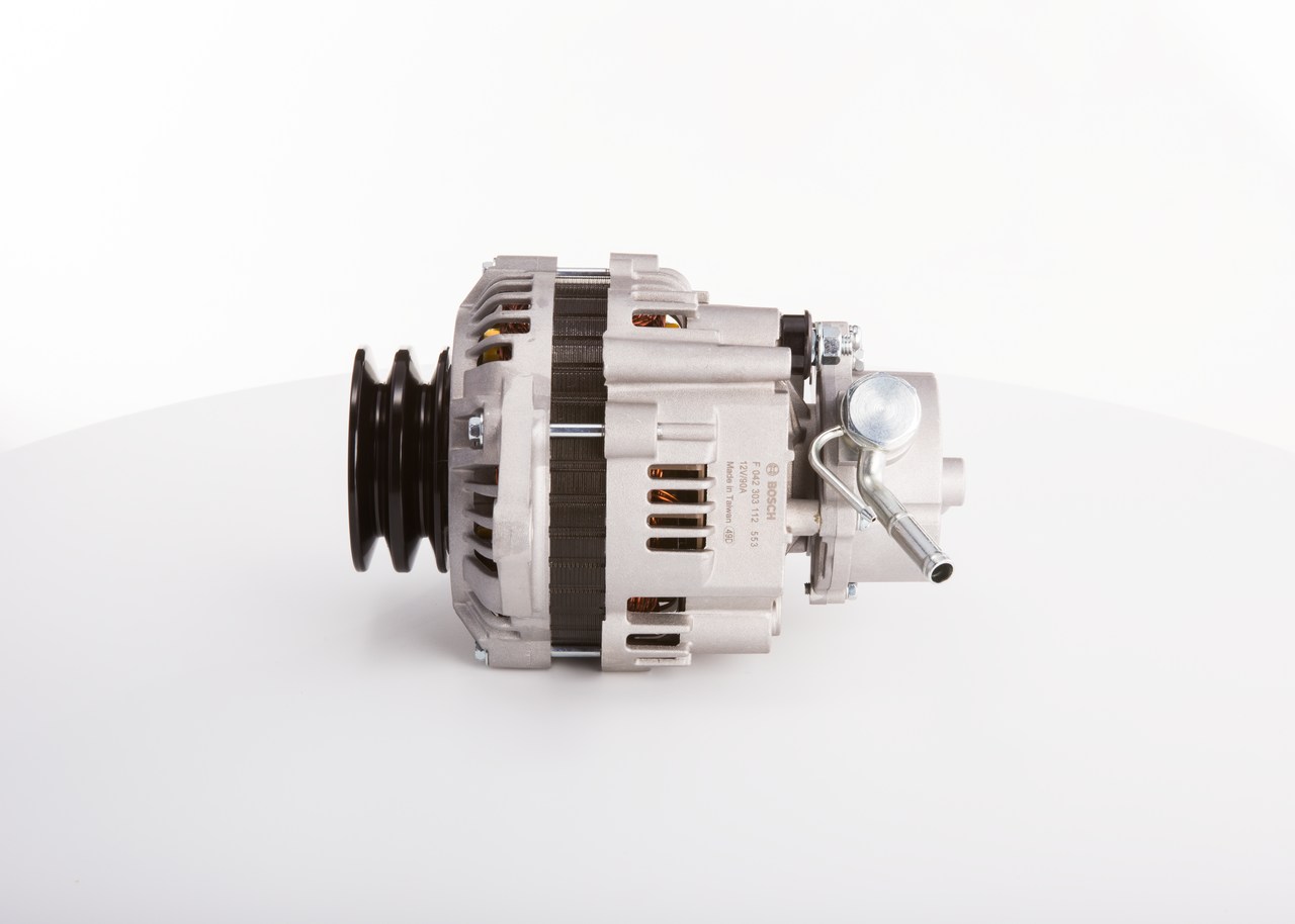 BOSCH F 042 303 112 Generator MITSUBISHI L200 / Triton IV Pick-up (KA, KB) 2.5 DI-D 4x4 (K74T) 121 HK Diesel 2004