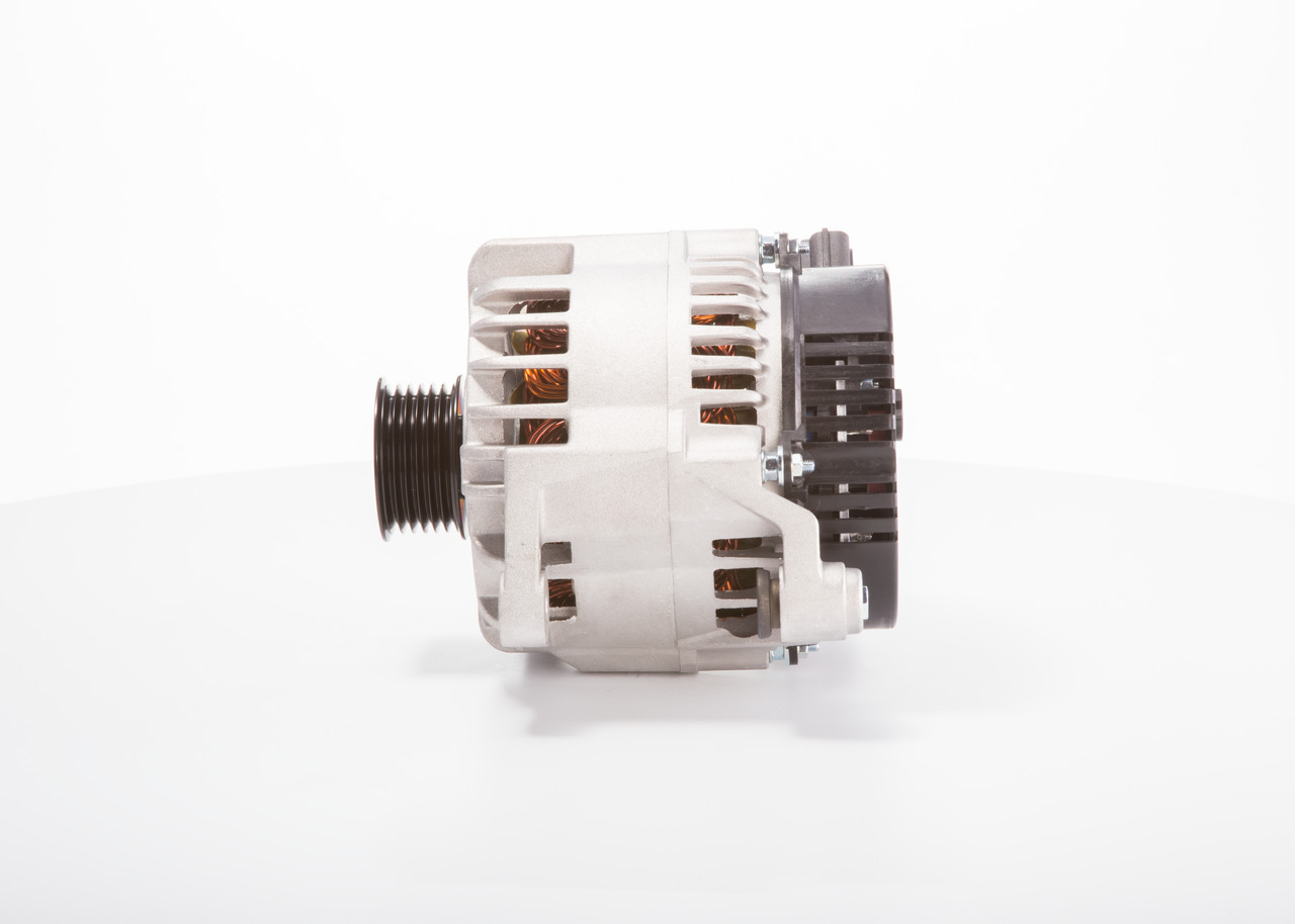 BOSCH 98AB-10300-DF Laturi F 042 307 013