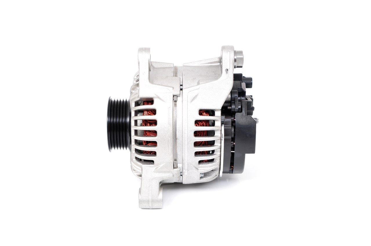 BOSCH 0 124 515 040 Dynamo Audi A4 B6 Cabrio 3.0 218 Pk Benzine 2005