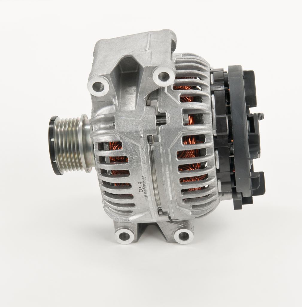 BOSCH A 013 154 15 02 80 Laturi 0 124 515 064