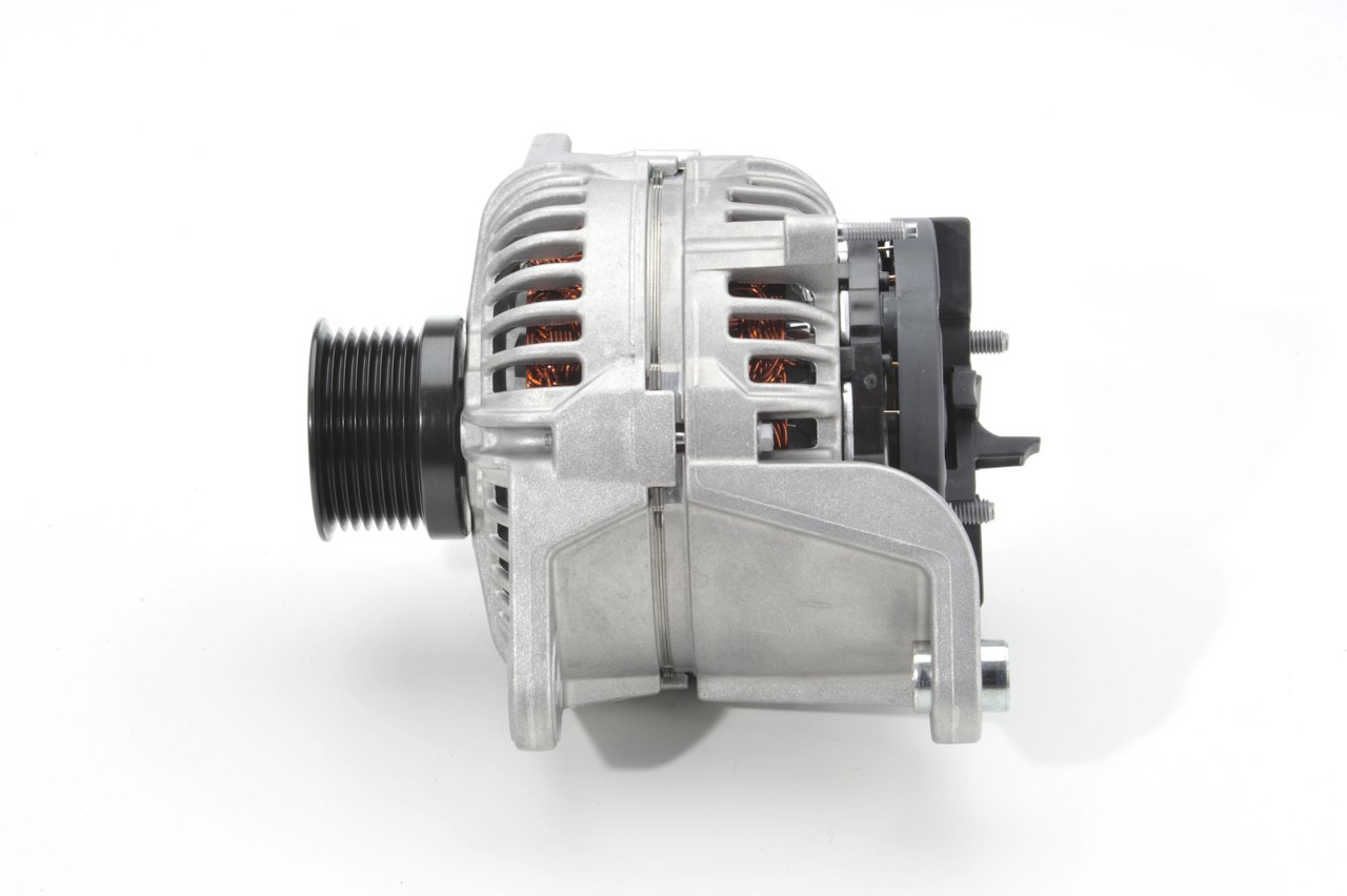 0 124 655 008 BOSCH A004TR5392 Lichtmaschine