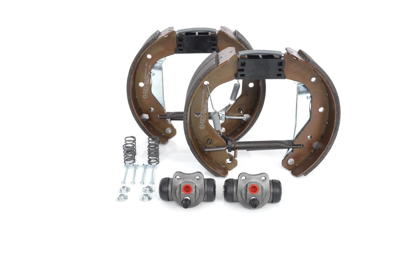 BOSCH 0 204 114 515 Bremžu loku komplekts Opel Ascona C 1.6 S (F11, M11, F68, M68) 90 ZS Benzīns 1983