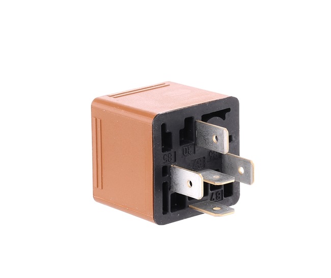 BOSCH 61 36 8 373 700 Rele, polttoainepumppu 0 332 019 151