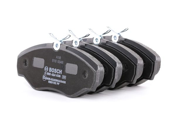 BOSCH 0 986 424 636 Remblokken Renault Trafic II Flatbed Vrachtwagen 2.5 dCi 114 Pk Diesel 2024