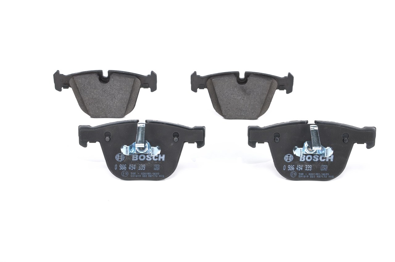 BOSCH 0 986 494 339 Remblokken BMW F01 740 d 306 Pk Diesel 2011