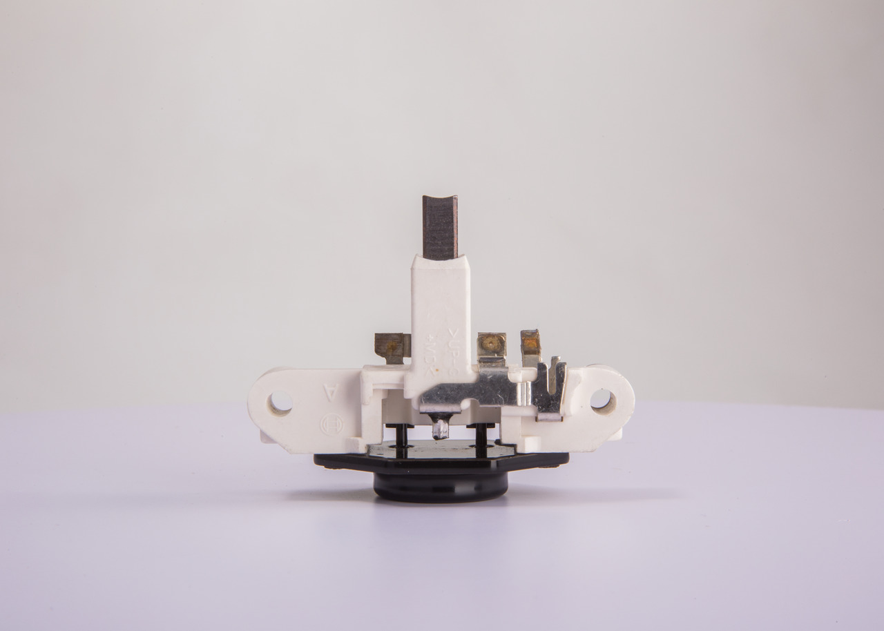 BOSCH 1 197 311 212 spenningsregulator VAUXHALL Astra Mk2 Cabrio (T85) 1.4 S (43) 75 hk Bensin 1993