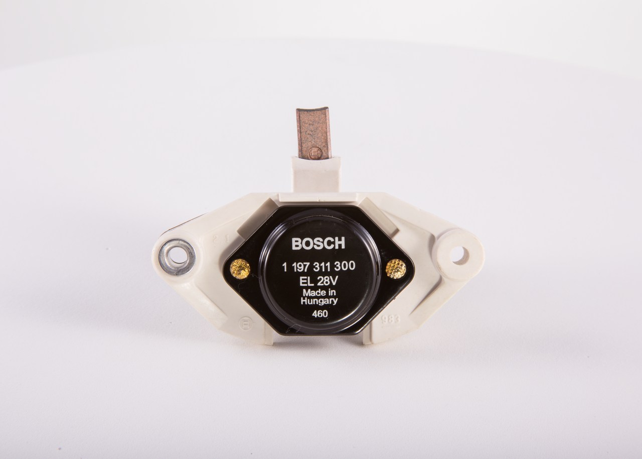 1 197 311 300 BOSCH 068353 Lichtmaschinenregler