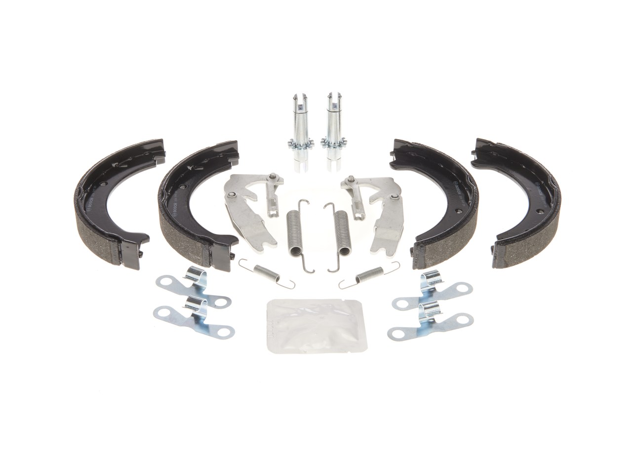 BOSCH 0 204 113 826 Trommelrem Volvo C70 1 Cabrio 2.4 170 Pk Benzine 2002