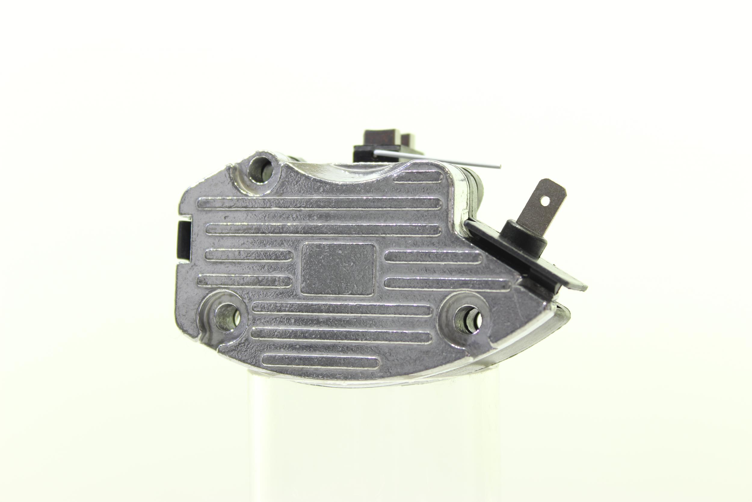 ALANKO 10700115 Regolatore di tensione Maestro XC 1.3 LS 67 CV Benzina 1990