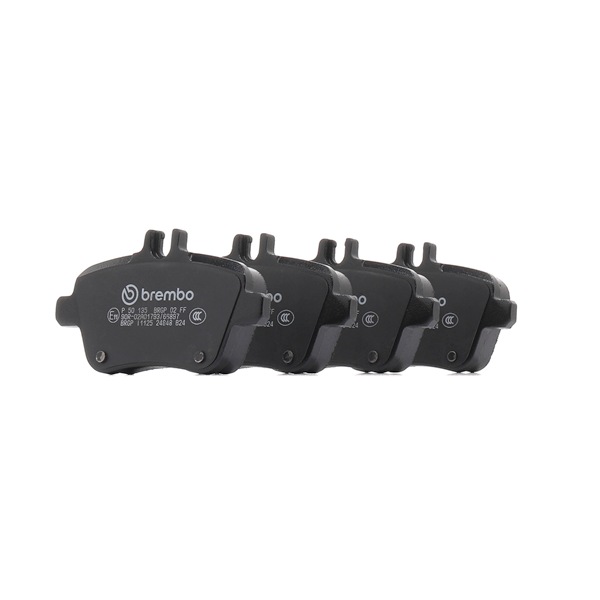 BREMBO P 50 135 Bremseklodser INFINITI Q30 pris