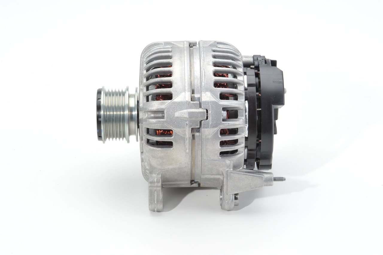 BOSCH 1 986 A00 558 Kintamosios srovės generatorius VW California T5 Bus (7EC, 7EF, 7EG, 7HF) 1.9 TDI 84 AG dyzelinas 2009