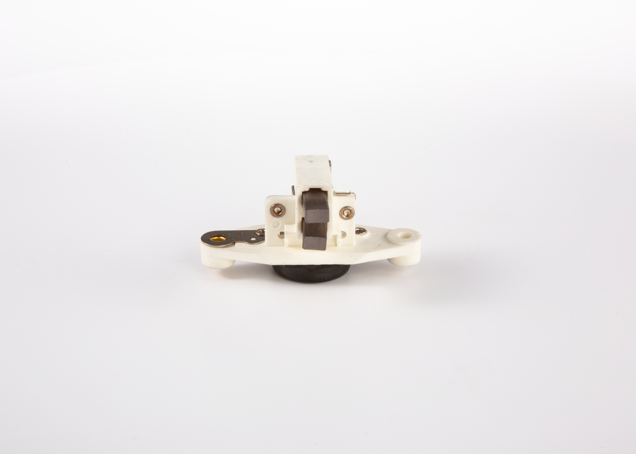 BOSCH 1 986 AE0 008 spanningsregelaar 124 132