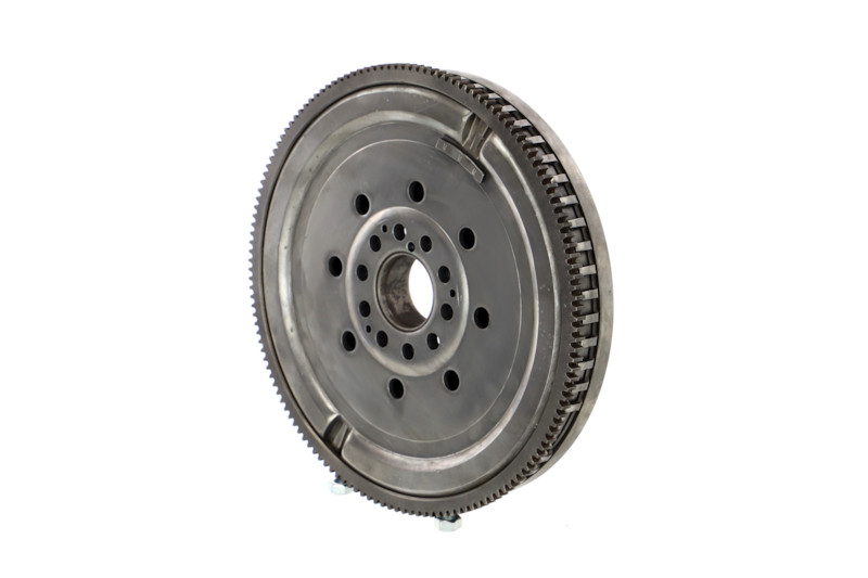 REMANTE 009-001-000011R vliegwiel 30681145