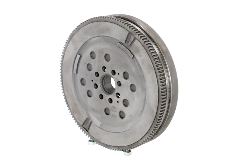 REMANTE 009-001-000033R Schwungrad Opel Astra J 1.7 CDTI (68) 131 PS Diesel 2012