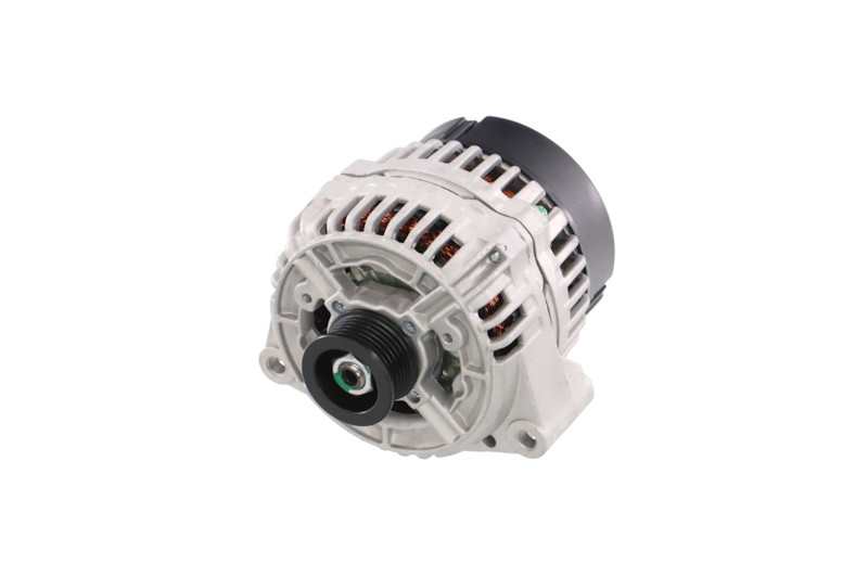REMANTE RE185213 Alternátor 011-003-000037R