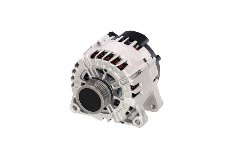 REMANTE 011-003-000825R dynamo / alternator 4401-80