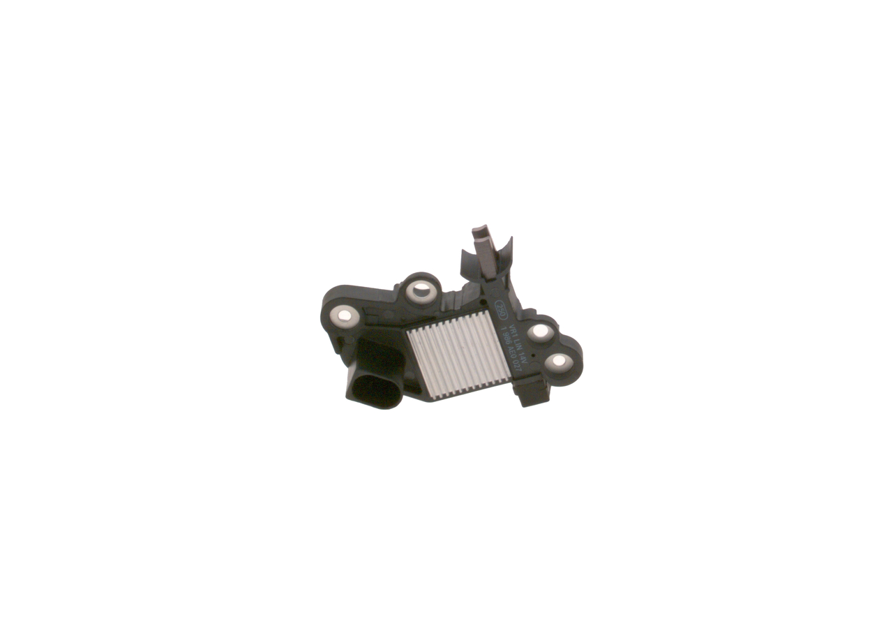 BOSCH 1 986 AE0 027 spenningsregulator IVECO Daily VI Flatvogn lastebil/Chassis 33S16, 35S16, 35C16, 40C16, 42S16, 50C16 156 hk Diesel 2025