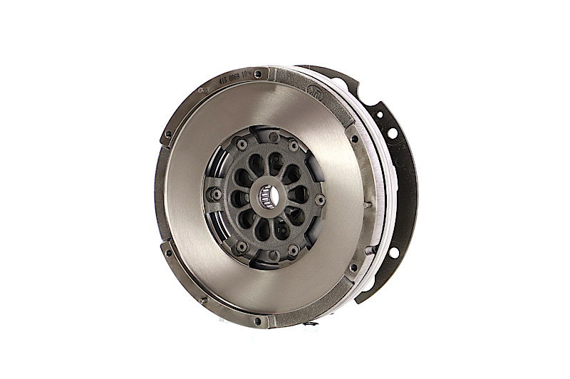 REMANTE 009-001-000070R Sankaba / dalys Audi A4 B8 Avant 2.0 TDI quattro 177 AG dyzelinas 2013