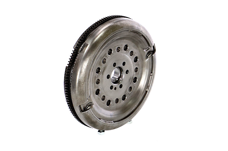 REMANTE 009-001-000093R vliegwiel 028105266H
