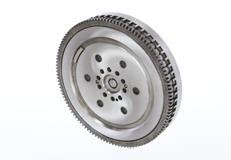 REMANTE 009-001-000110R vliegwiel 059 105 266 R