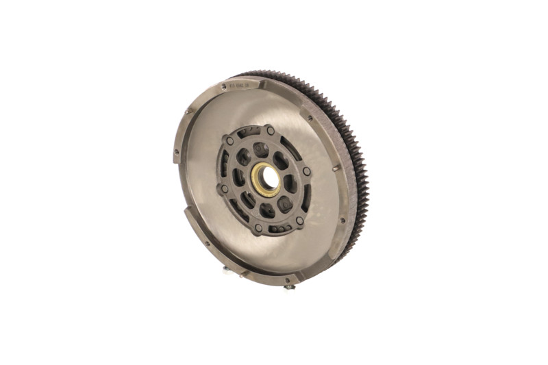 REMANTE 009-001-000131R vliegwiel BK216477CC