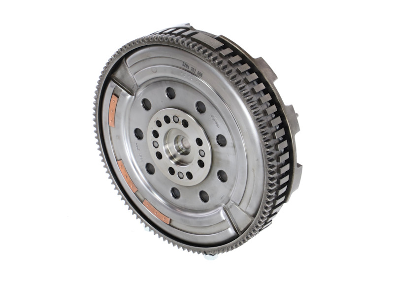 REMANTE 009-001-000204R vliegwiel 232002A854