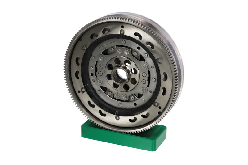 REMANTE 009-001-000267R vliegwiel 03N105266C