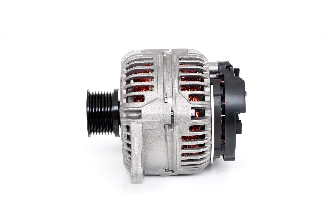 BOSCH 47129299 Alternátor 0 124 515 120