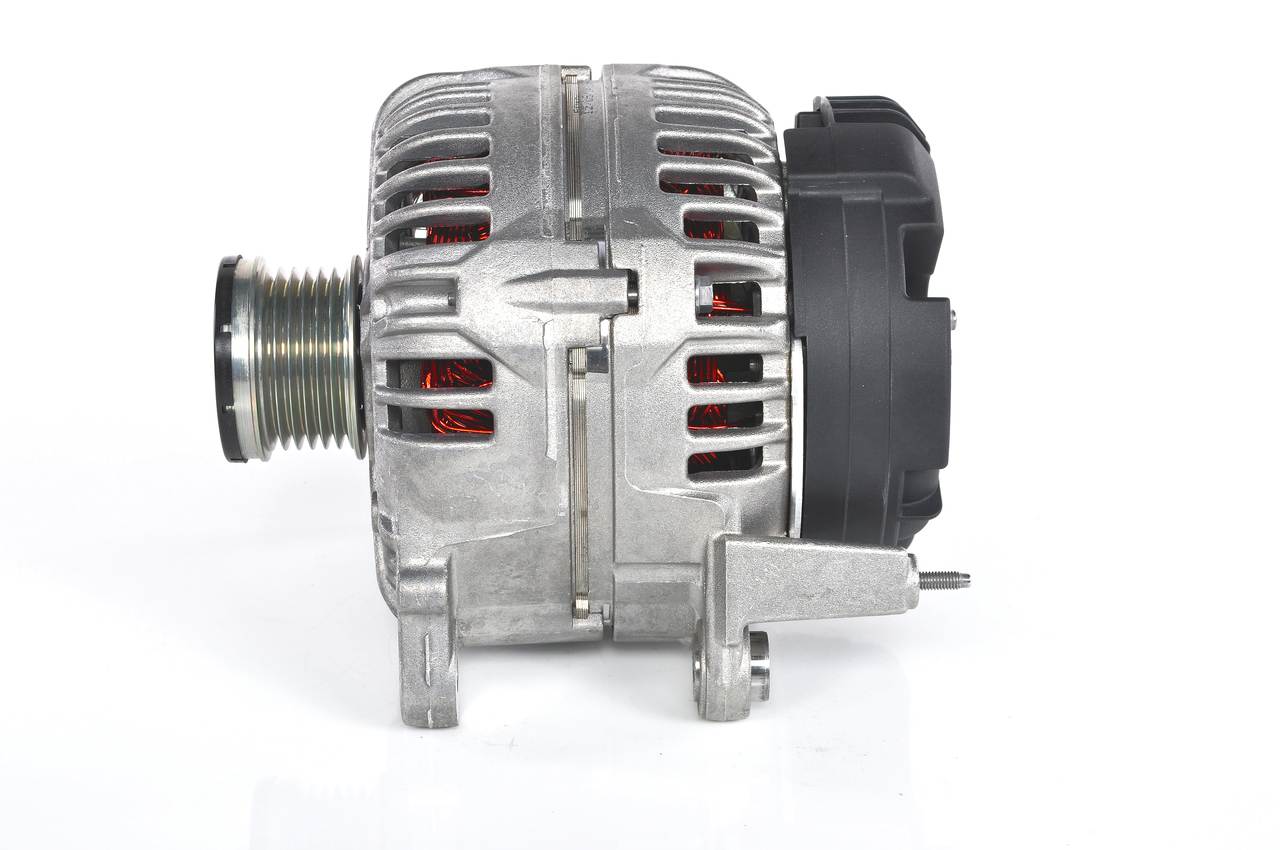 BOSCH 03F 903 023F Alternateur 0 124 525 221