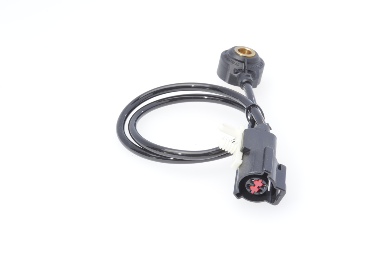 BOSCH 0 261 231 114 Detonācijs devējs Navigator UN173 5.4 305 ZS Benzīns 2000