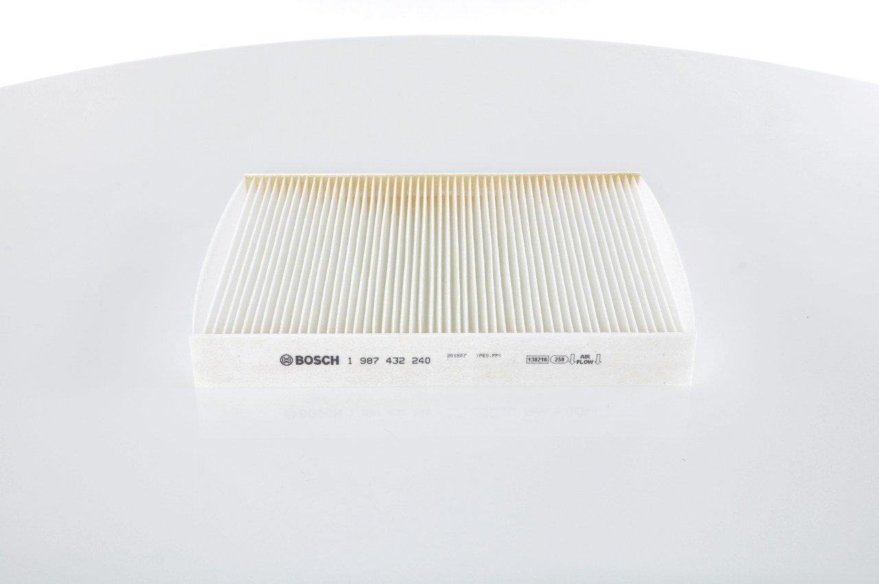BOSCH 1 987 432 240 Filter notranjega prostora Jaguar XK Coupe 4.2 XKR 396 km Bencin 2006