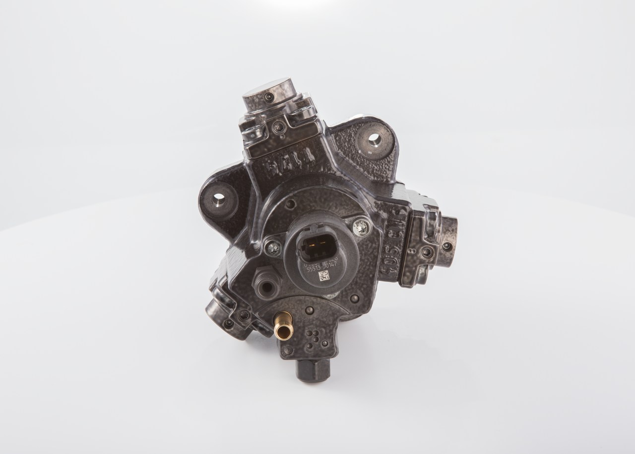 BOSCH 0 445 010 320 Bomba injetora IVECO Daily V Van / Carrinha 29S13, 29L13, 35C13, 35S13, 40C13, 40S13 126 cv Diesel 2013