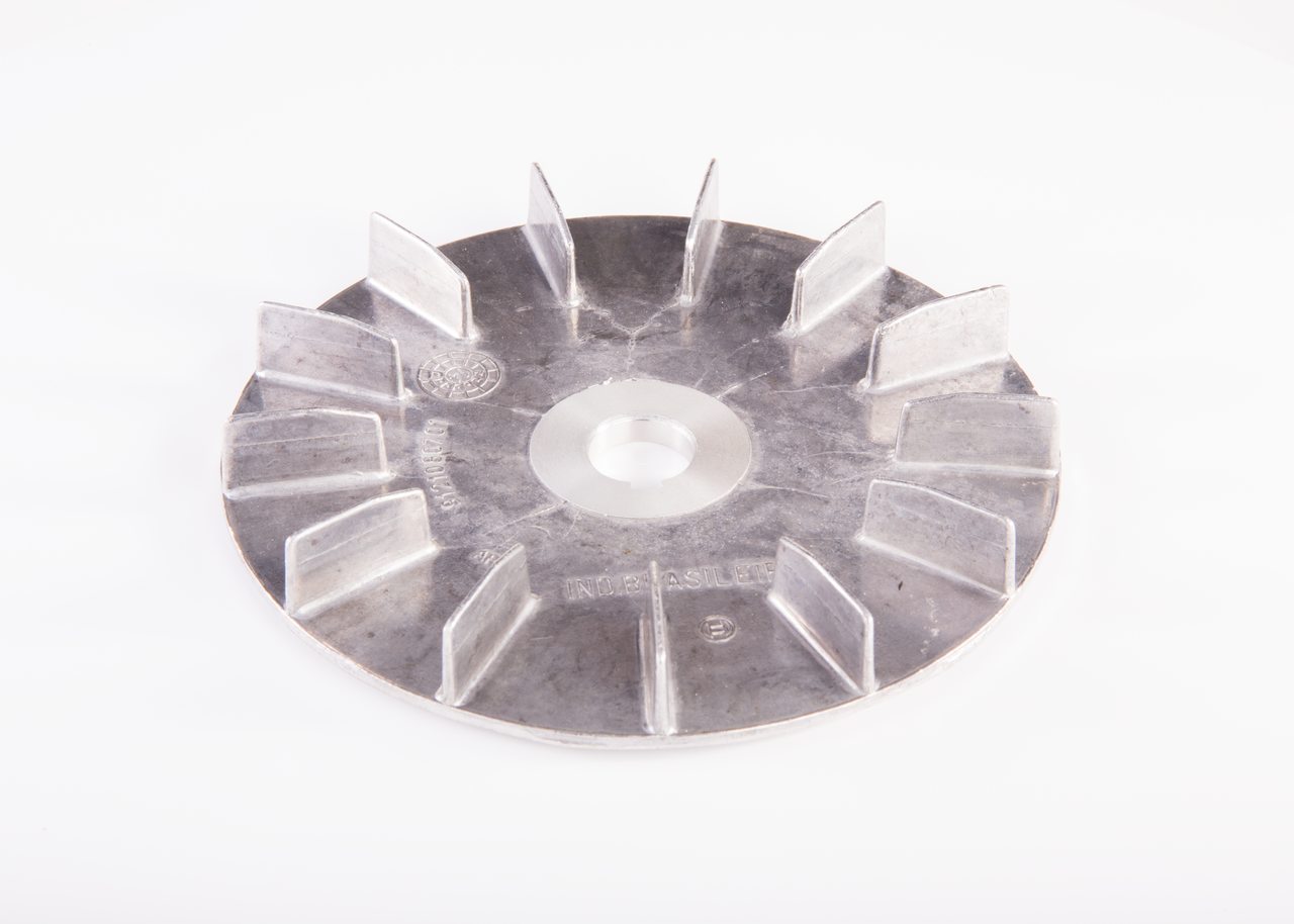 BOSCH 134 838 Ventilator, dynamo 9 121 080 703