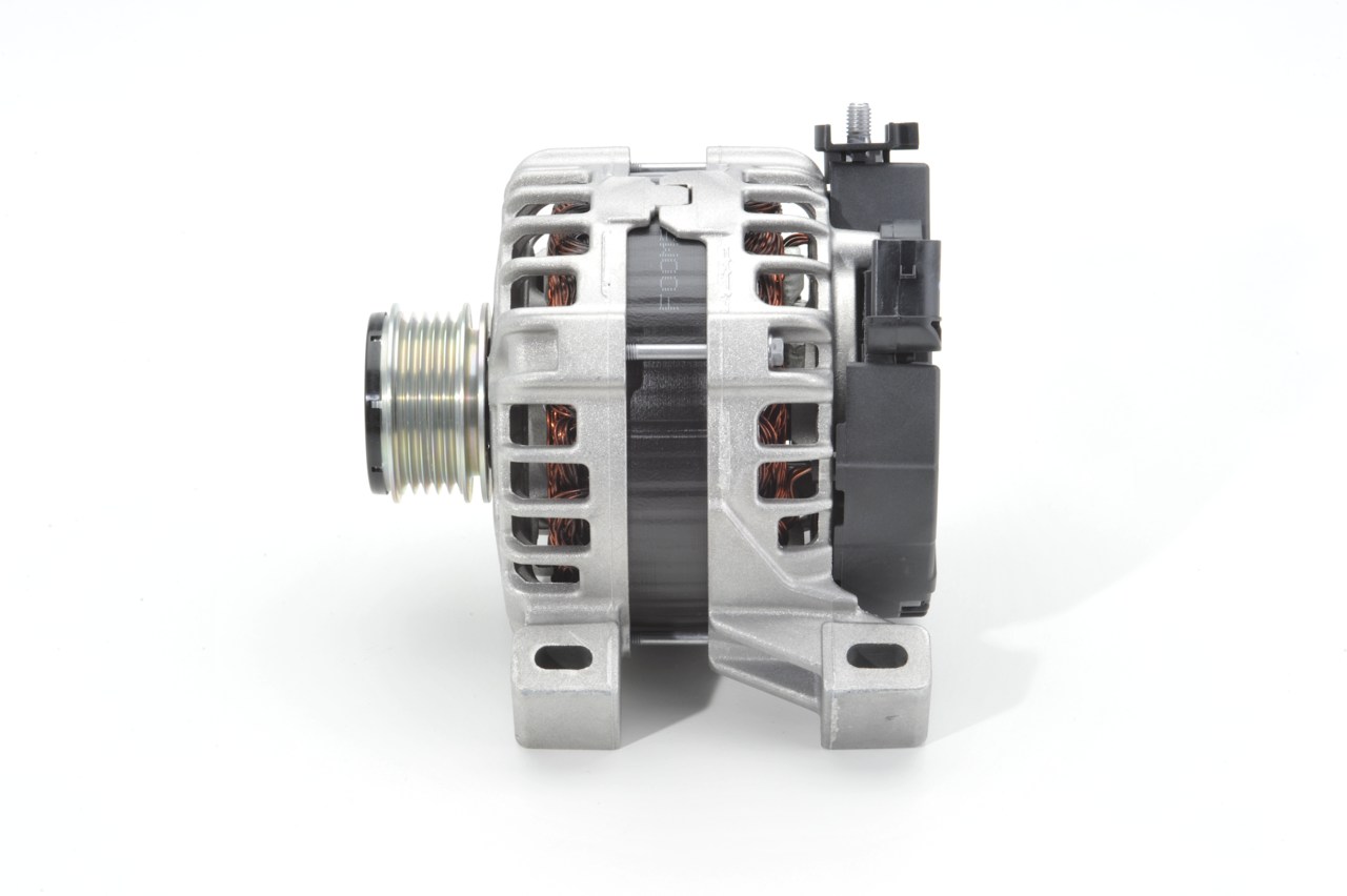 0 125 711 048 BOSCH AM5T10300SA Lichtmaschine