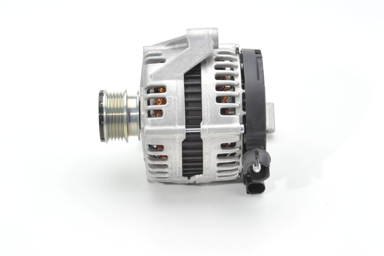 0 121 615 105 BOSCH 2099442 Lichtmaschine