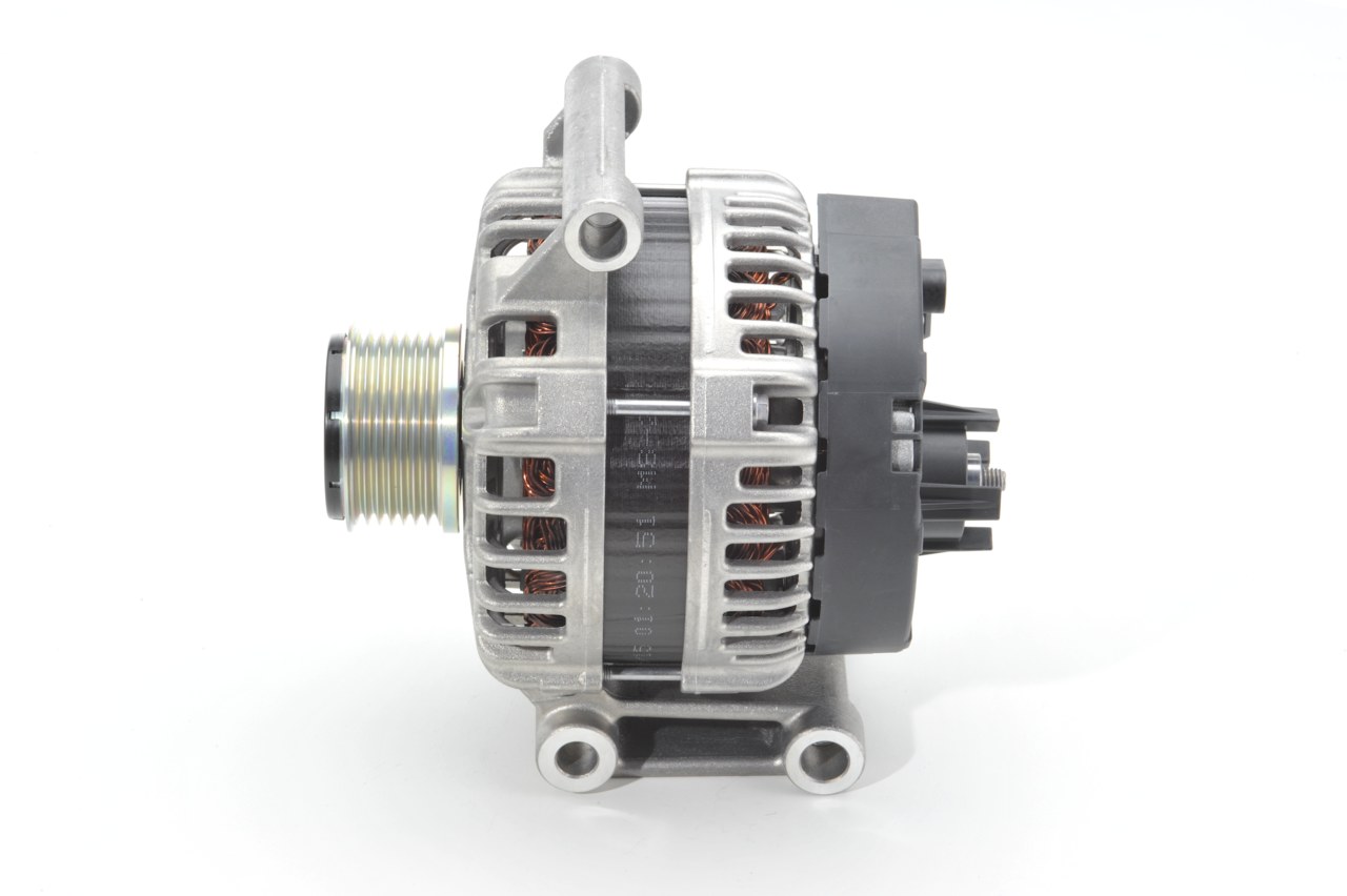 BOSCH CC1T-10300 CC Alternator 0 125 711 103