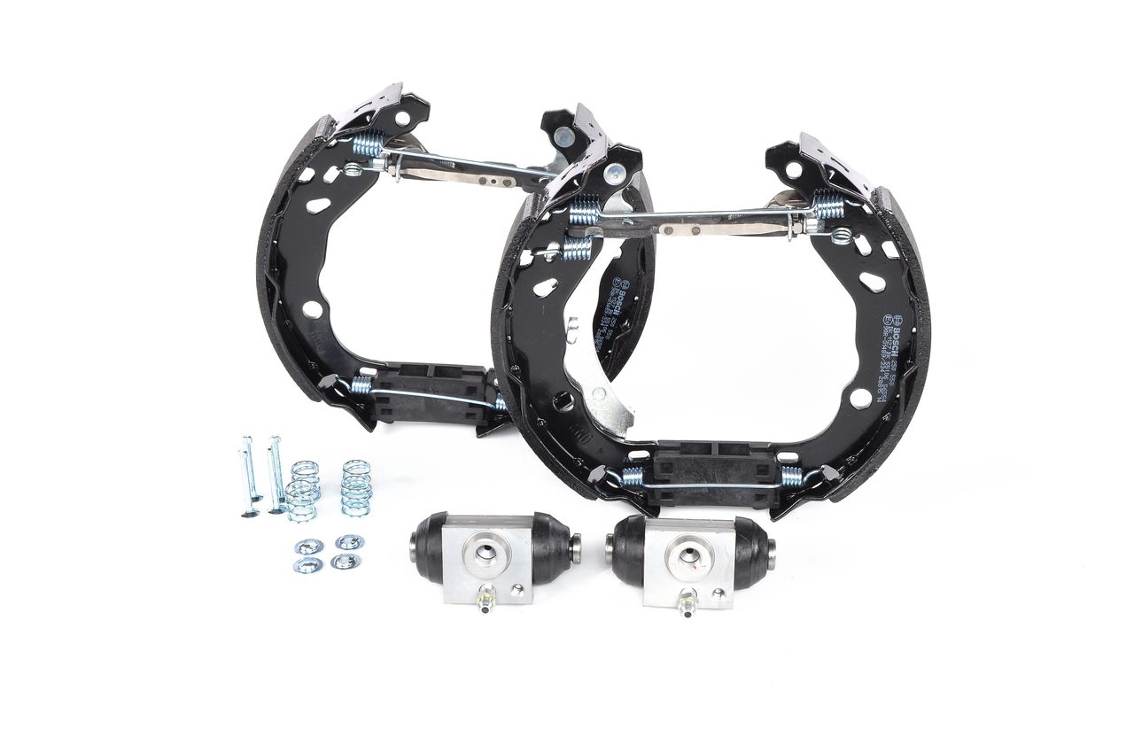 BOSCH 0 204 114 680 remmenset, trommelrem 16 071 390 80