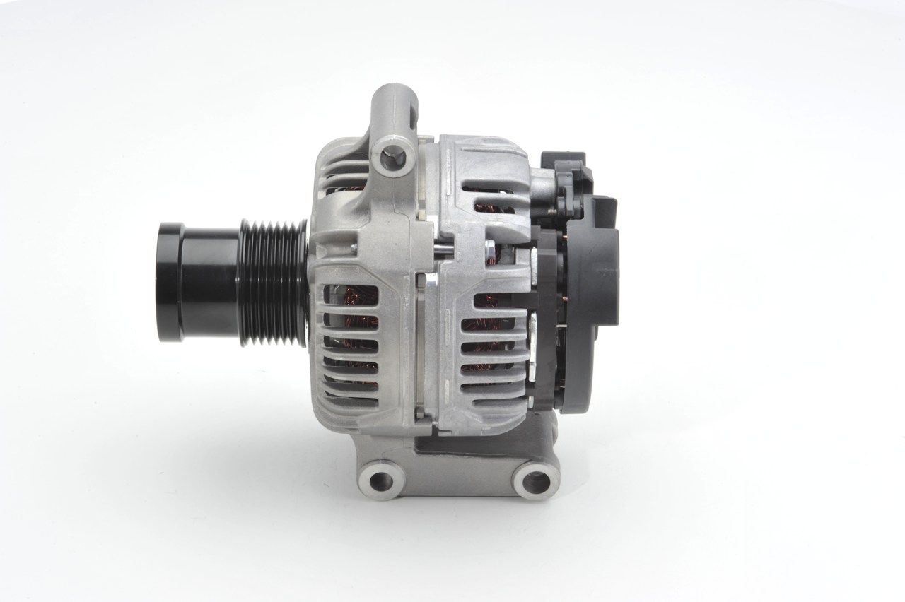 BOSCH 0 124 325 248 Lichtmaschine Ford Transit Mk5 Bus 2.4 TDCi 137 PS Diesel 2004