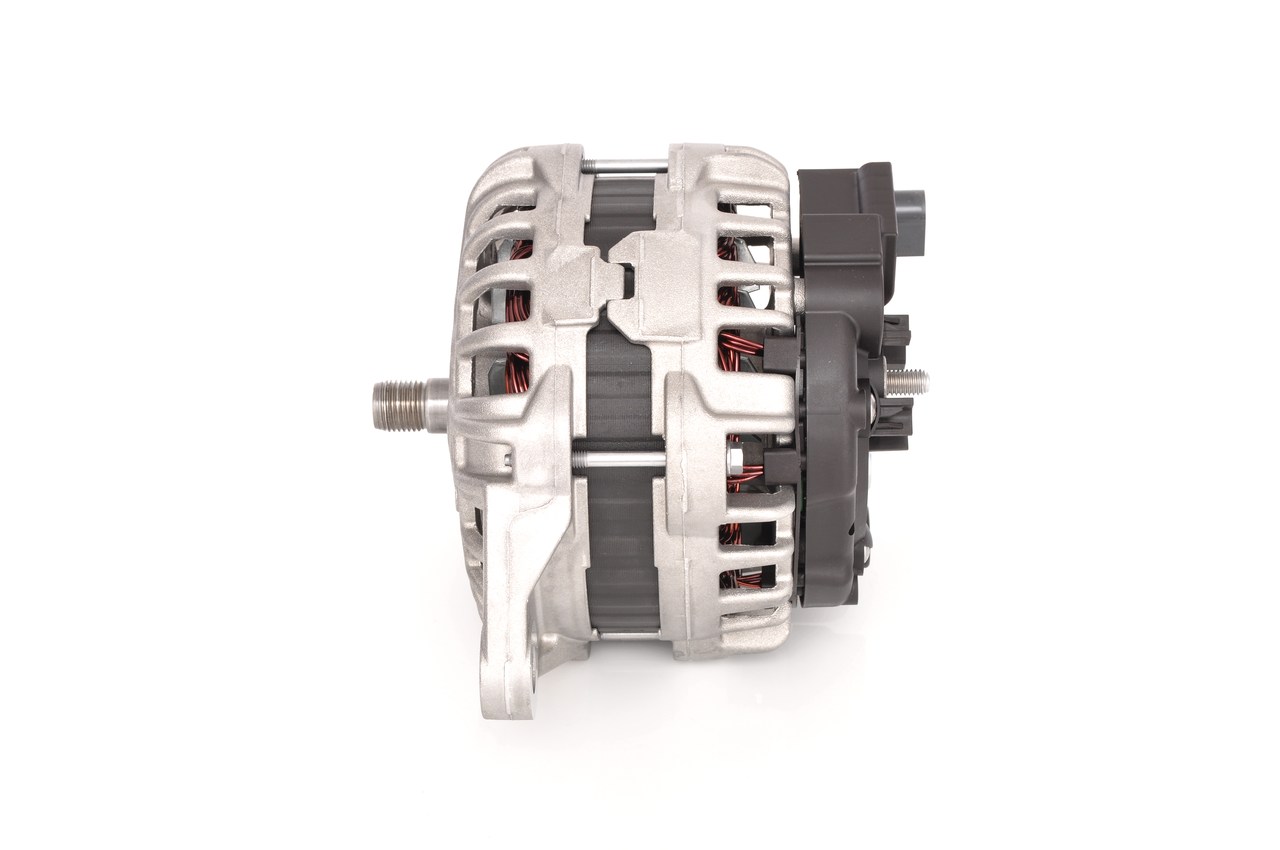 BOSCH F 000 BL0 7K9 dynamo Iveco Daily IV Flatvogn lastebil 55S18W 177 hk Diesel 2009