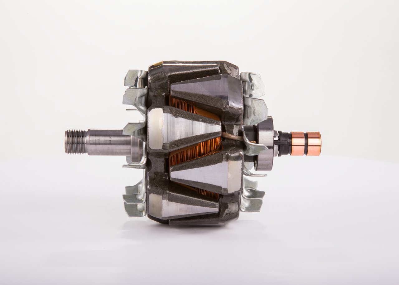BOSCH F 00M 131 608 Kintamosios srovės generatorius Mercedes S203 C 200 2.0 Kompressor (203.245) 163 AG benzinas 2001
