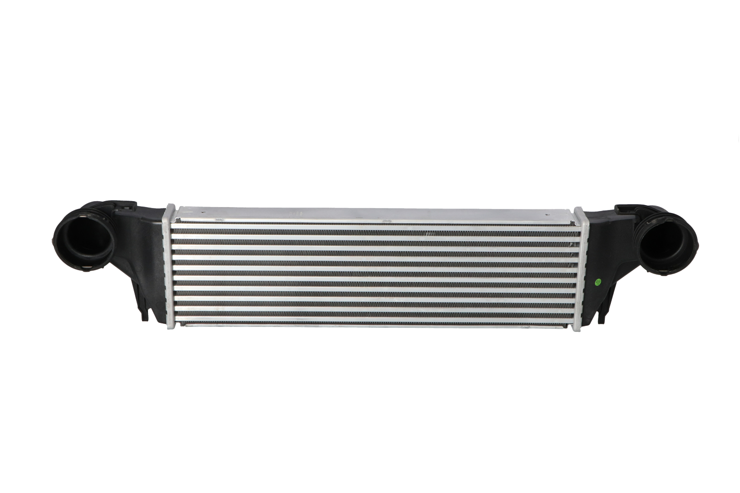 NRF 30323 Chladič plniaceho vzduchu BMW E53