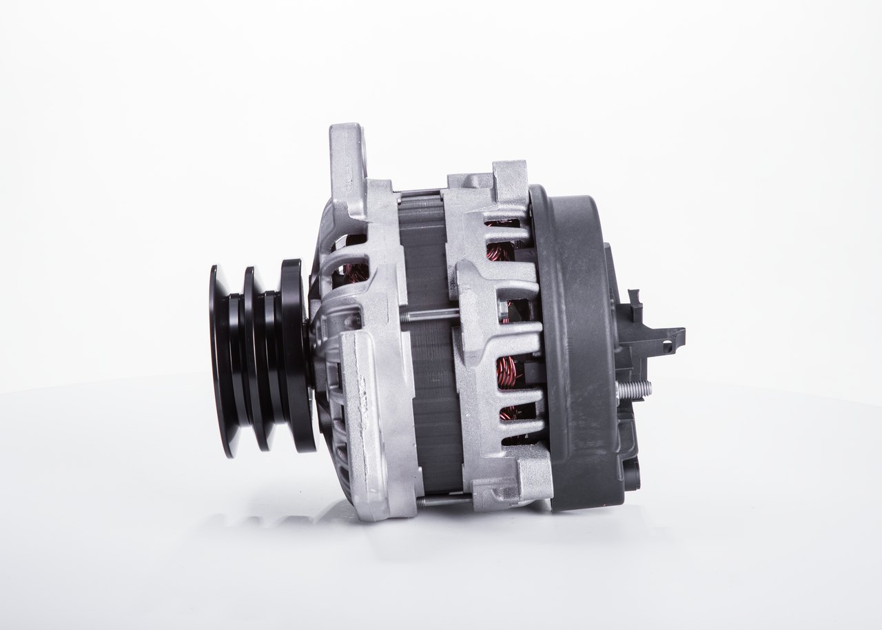 F 000 BL0 7H5 BOSCH 0131545002 Lichtmaschine