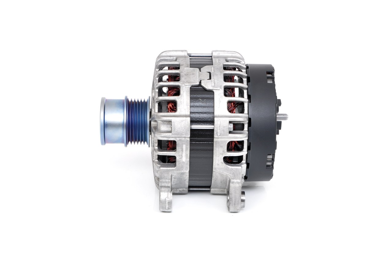 BOSCH 04E 903 021 P Dynamo / Alternator 0 125 811 131